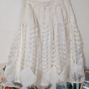 White Floral High Waisted A-Line Tulle Skirt (M)